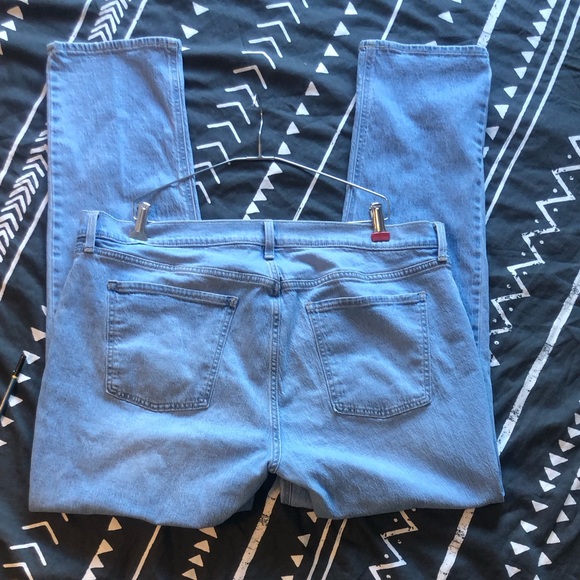 Old Navy 18/20 Wow Boyfriend jeans. Tall. Light wash. Loose. - Picture 1 of 2